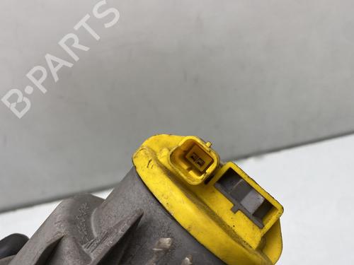 left-front-fog-light-peugeot-1007-km_-2005-31641479 main image