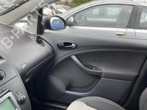 Front right door window SEAT ALTEA (5P1) 1.9 TDI | BP29141690C19 