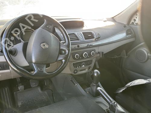 Fuse box RENAULT MEGANE III Hatchback (BZ0/1_, B3_) 1.5 dCi (BZ0C) | BP23764761E1  - Image 23