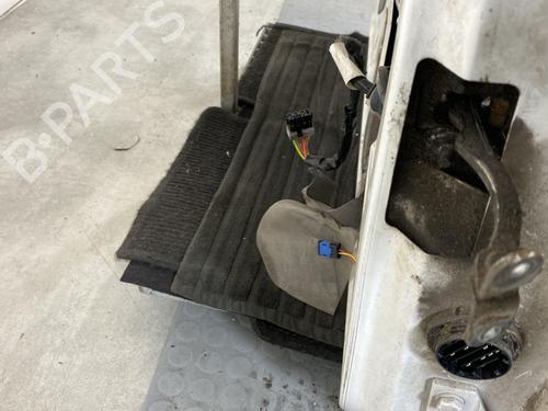 Left front door PEUGEOT 306 Hatchback (7A, 7C, N3, N5) 1.9 D | BP23128935C2 