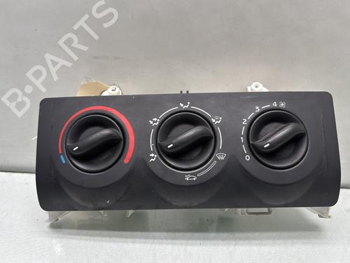 AC Styreenhet / Manøvreringsenhet RENAULT CLIO II (BB_, CB_) 1.2 (BB0A, BB0F, BB10, BB1K, BB28, BB2D, BB2H, CB0A,... (58 hp) 29706937