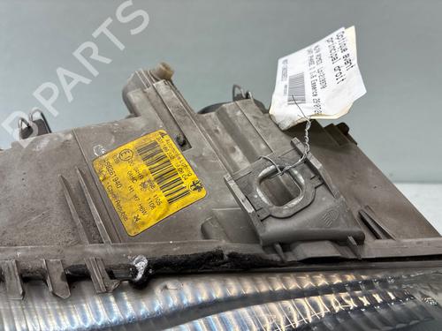 right-headlight-alfa-romeo-147-937_-2000-2001-2002-2003-2004-2005-2006-2007-2008-2009-2010-24058719 main image