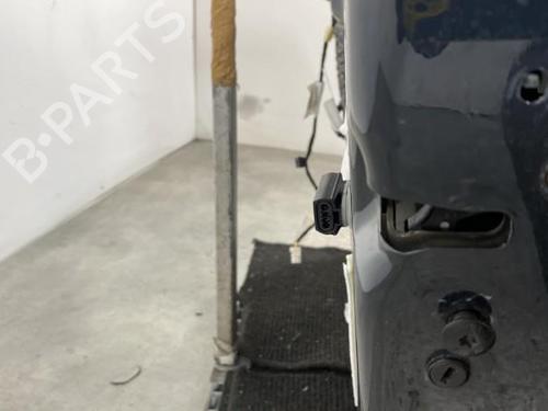 Used Right front door PEUGEOT 2008 I (CU_) 1.2 PureTech 82 (82 hp) 28693299