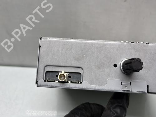radio-renault-megane-iii-hatchback-bz01_-b3_-2008-32296978 main image
