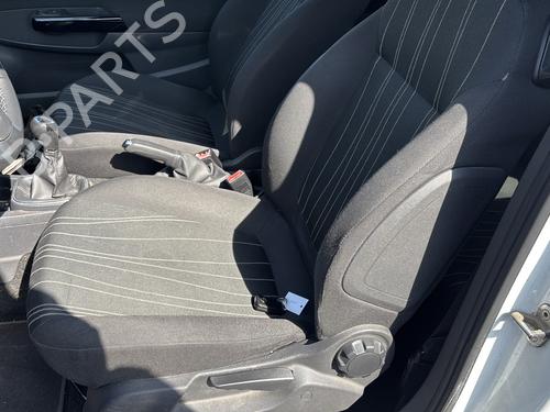 Third brake light OPEL CORSA D (S07) 1.3 CDTI (L08, L68) | BP31883264L11 