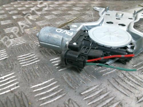 Used Front right window mechanism Front right window mechanism SUZUKI SPLASH (EX) 1.0 (A5B310) (65 hp) 19980590 19980590