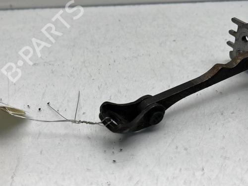 Used Hinge/Door check strap RENAULT MEGANE III Hatchback (BZ0/1_, B3_) 1.5 dCi (106 hp) 20483494