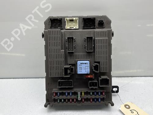 Sikringsdåse CITROËN C5 I (DC_) 2.0 HDi (DCRHZB, DCRHZE) (109 hp) 30546744