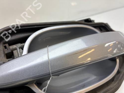 Puxador exterior trás esquerdo Puxador exterior trás esquerdo BMW 5 (E60) 530 xi (258 hp) 35987645 35987645