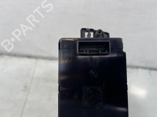 climate-control-renault-megane-iii-hatchback-bz01_-b3_-2008-37452349 main image