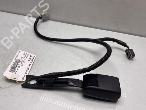 Used Seat buckle TOYOTA AVENSIS Estate (_T25_) 2.0 D-4D (ADT250_, ADT250R) (126 hp) 30546783