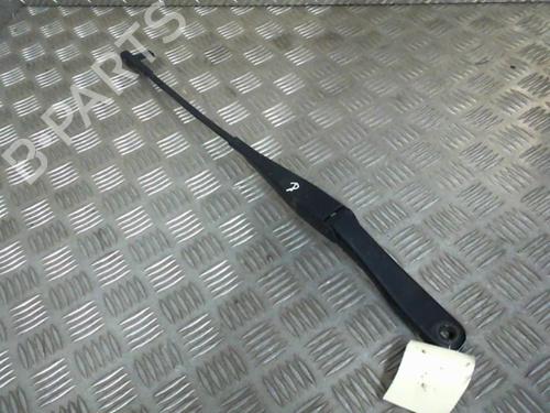 Used Front windshield wiper arm OPEL ASTRA H (A04) [2004-2014]  19984366