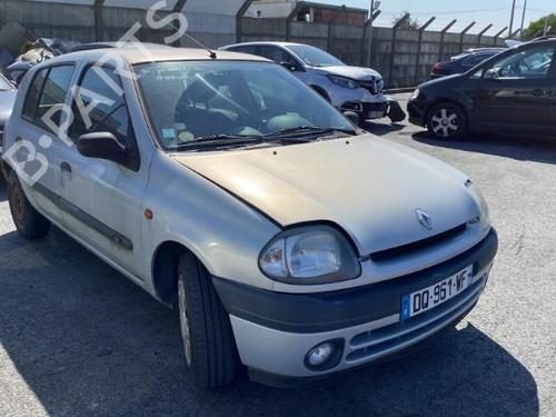 Éclairage de plaque d'immatriculation RENAULT CLIO II (BB_, CB_) 1.2 (BB0A, BB0F, BB10, BB1K, BB28, BB2D, BB2H, CB0A,... | BP30864049I40