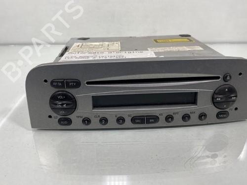 Autoradio ALFA ROMEO 147 (937_) 1.9 JTD (937.AXD1A, 937.BXD1A, 937.AXV1A, 937.BXB1A,... (115 hp) 20182096