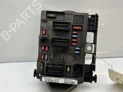 Used Fuse box Fuse box PEUGEOT PARTNER MPV (5_, G_) 1.6 HDi 90 (90 hp) 34477475 34477475