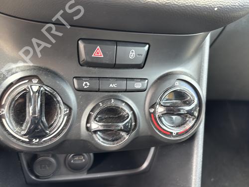 Right headlight PEUGEOT 208 I (CA_, CC_) 1.5 BlueHDI 100 | BP31976490C29 