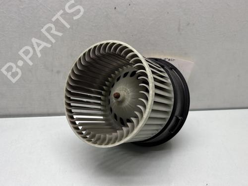 Used Heater blower motor PEUGEOT 2008 II (UD_, US_, UY_, UJ_, UR_, UC_) 1.2 PureTech 130 (USHNS, URHNS) (130 hp) 29841515