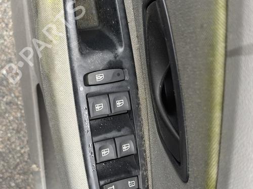 Fuse box RENAULT MEGANE III Hatchback (BZ0/1_, B3_) 1.5 dCi (BZ09, BZ0D, BZ1W, BZ29, BZ14) | BP37409713E1 - Image 13