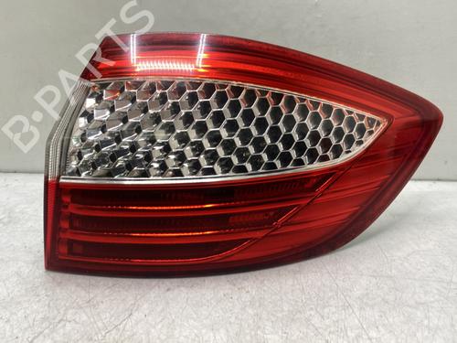 Used Right taillight FORD MONDEO IV Turnier (BA7) 1.8 TDCi (125 hp) 32230479