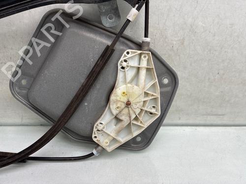 Elevador vidro frente esquerdo Elevador vidro frente esquerdo VW GOLF V (1K1) 1.9 TDI (105 hp) 36338949 36338949