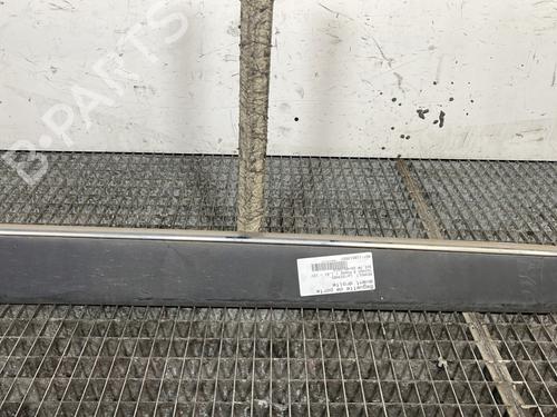 Used Door moulding trim RENAULT TWINGO III (BCM_, BCA_) 1.0 SCe 70 (BCMB) (69 hp) 32126032