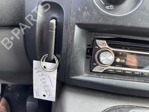 Front right lock RENAULT SCÉNIC II (JM0/1_) 1.9 dCi (JM0G, JM12, JM1G, JM2C) | BP31174294C97 