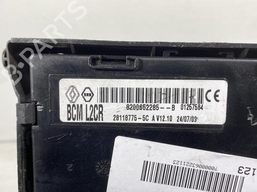 Used Fuse box RENAULT CLIO III (BR0/1, CR0/1) 1.5 dCi (C/BR0G, C/BR1G) (68 hp) 20009577