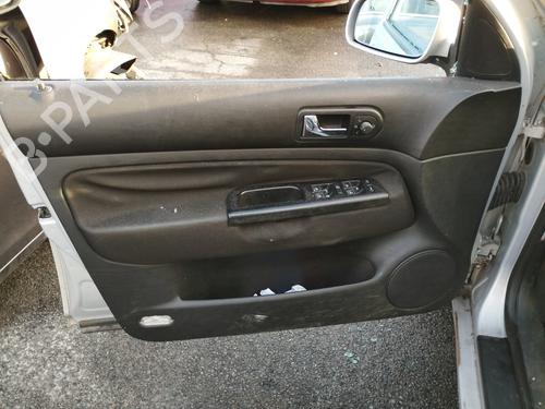 Left taillight VW GOLF IV (1J1) 1.6 | BP31881185C34 