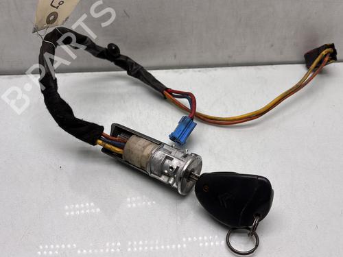 Used Ignition barrel CITROËN XSARA (N1) 1.9 TD (90 hp) 28282026