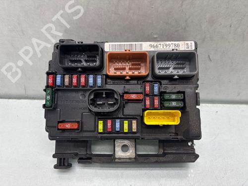 fuse-box-citroen-c3-ii-sc_-2009-39653495 main image