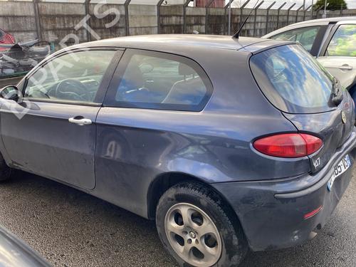 Right front indicator ALFA ROMEO 147 (937_) 1.6 16V T.SPARK (937.AXA1A, 937.AXB1A, 937.BXB1A) | BP36364386C33  - Image 25