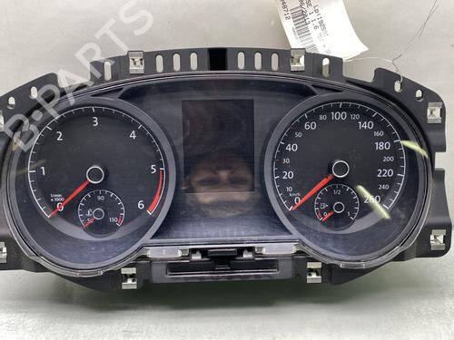 Used Instrument cluster VW GOLF VII (5G1, BQ1, BE1, BE2) 1.6 TDI (90 hp) 24427679