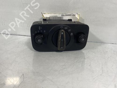 Used Headlight switch FORD FIESTA VI (CB1, CCN) [2008-2017]  19984379