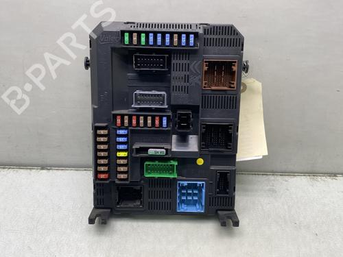 Used Fuse box PEUGEOT 208 I (CA_, CC_) 1.0 VTi (68 hp) 23765441