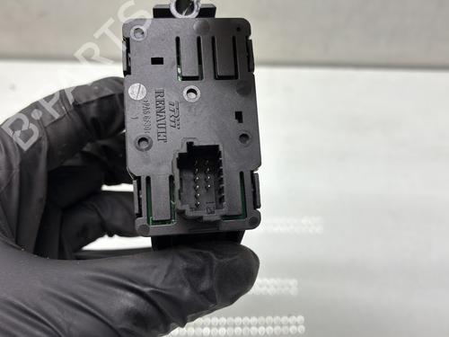 Used Switch Switch RENAULT SCÉNIC III (JZ0/1_) 1.5 dCi (110 hp) 33724228 33724228