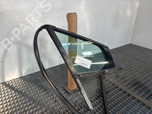 Høyre foran trekantet rude Høyre foran trekantet rude PEUGEOT 308 I (4A_, 4C_) 1.6 HDi (90 hp) 39653506 39653506