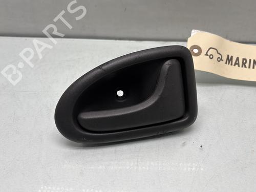Puxador interior frente direito RENAULT SCÉNIC I MPV (JA0/1_, FA0_) 1.6 (JA00, JA16, JA15, JA19, JA1V, JA2B, JA2C, JA0B,... (107 hp) 29507689