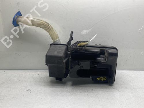 Windscreen washer tank VW TIGUAN (5N_) 2.0 TDI | BP19953958C113