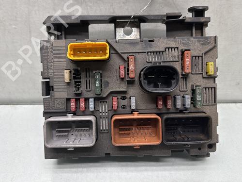 Used Fuse box PEUGEOT 307 Break (3E) 1.6 HDi 110 (109 hp) 29841615