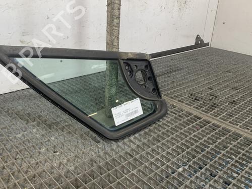 front-left-quarter-glass-peugeot-partner-box-bodympv-2008-33427401 main image