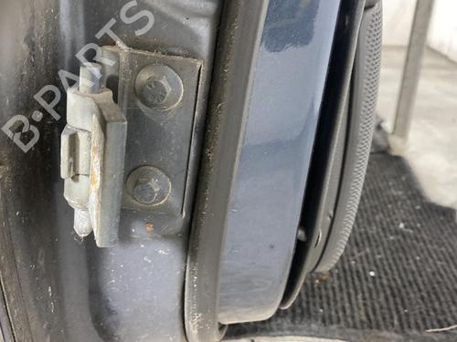 Used Right front door VOLVO V70 II (285) D5 (163 hp) 21960007