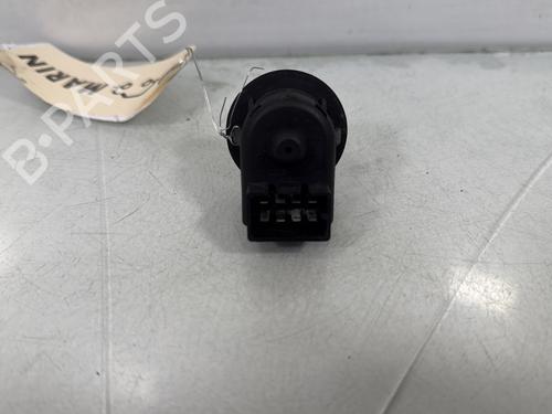 Used Mirror switch Mirror switch RENAULT MASTER III Van (FV) 2.3 dCi 100 FWD (FV0A, FV0B, FV0G, FV0K, FV0H) (101 hp) 32981139 32981139