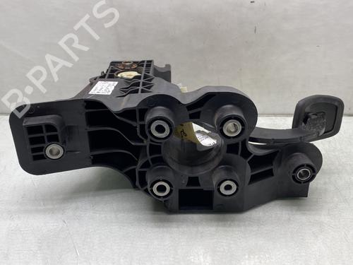 Break pedal RENAULT TRAFIC III Van (FG_) 2.0 dCi 145 (FGML) | BP23764604I19 