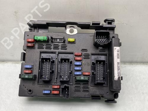 Used Fuse box PEUGEOT 206+ (2L_, 2M_) 1.4 HDi eco 70 (68 hp) 26527775