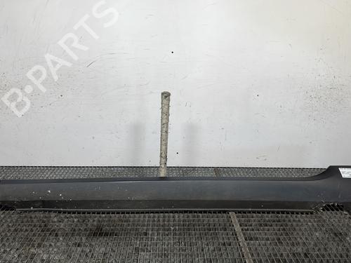 Used Left sideskirt PEUGEOT 2008 I (CU_) 1.2 VTi (82 hp) 28611400