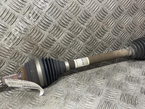 right-front-driveshaft-renault-clio-iv-bh_-2012-2013-2014-2015-2016-2017-2018-2019-2020-2021-33041187 main image