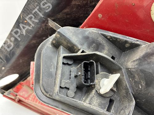 Used Left taillight Left taillight 38550052 38550052