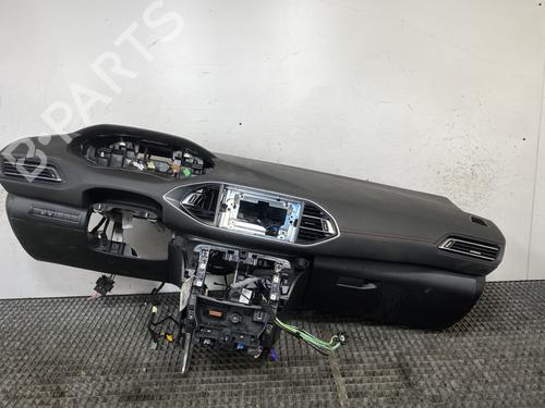Used Dashboard PEUGEOT 308 SW II (LC_, LJ_, LR_, LX_, L4_) 1.2 THP 130 (131 hp) 29206227