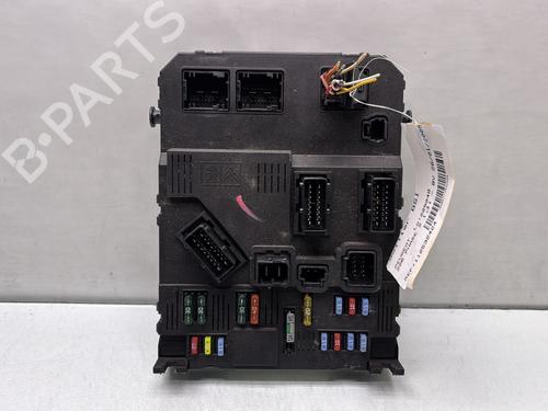 Used Fuse box PEUGEOT 206 Hatchback (2A/C) 1.1 i (60 hp) 30082684