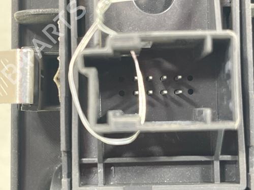 Left front window switch FIAT GRANDE PUNTO (199_) 1.3 D Multijet | BP36150045I27 - Image 4